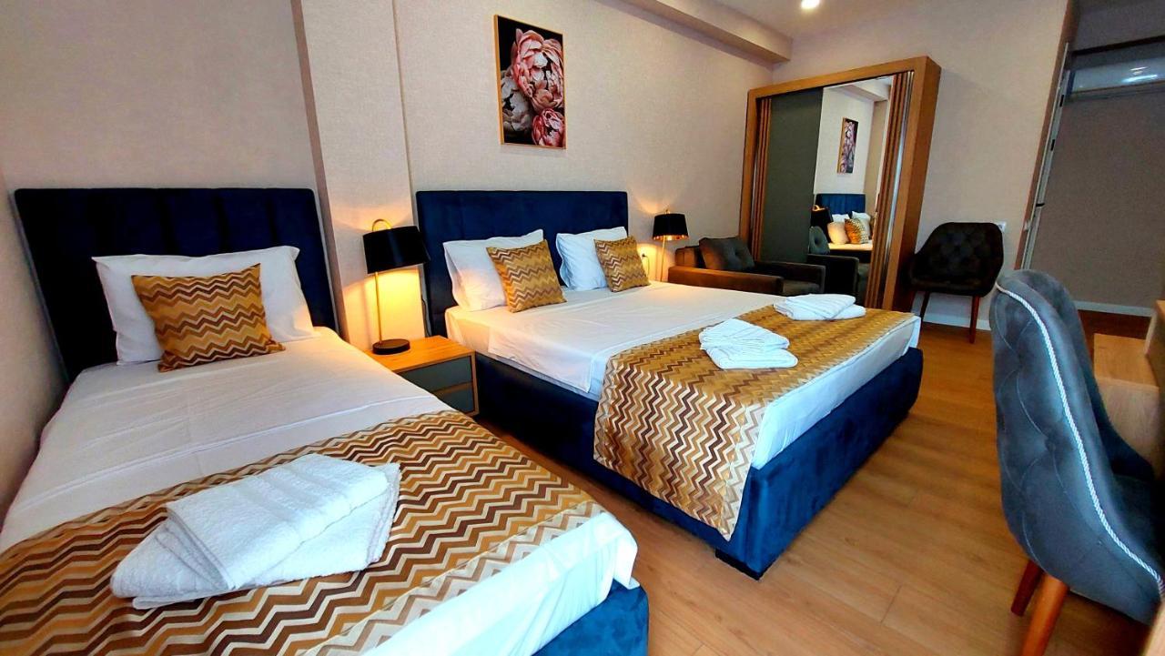 Falcon Boutique Hotel Tbilisi Esterno foto