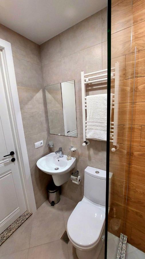 Falcon Boutique Hotel Tbilisi Esterno foto