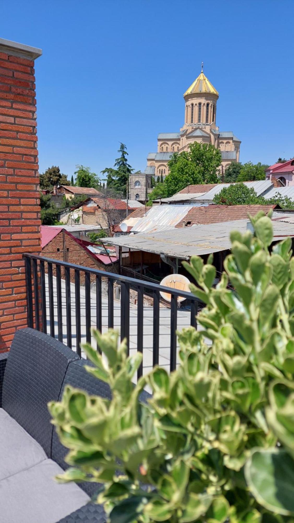 Falcon Boutique Hotel Tbilisi Esterno foto